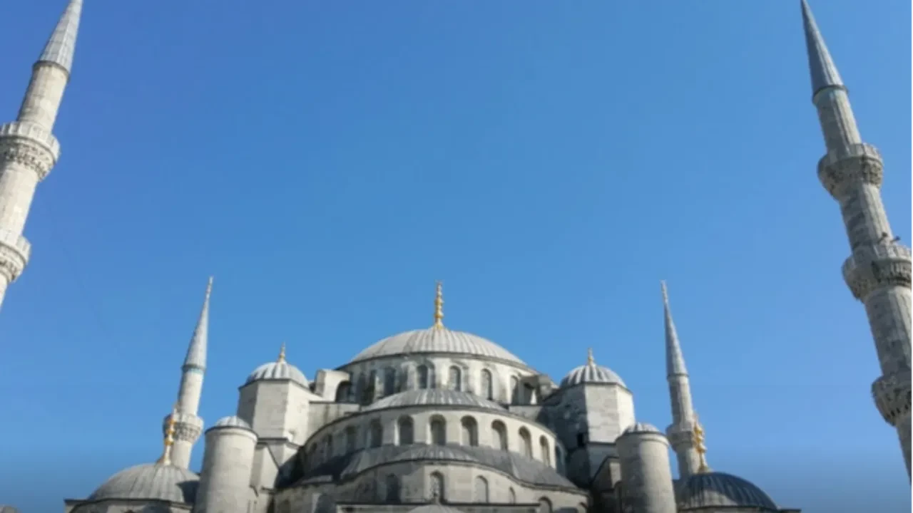 Из-за угрозы беспорядков в Стамбуле ввели суточный запрет на массовые мероприятия