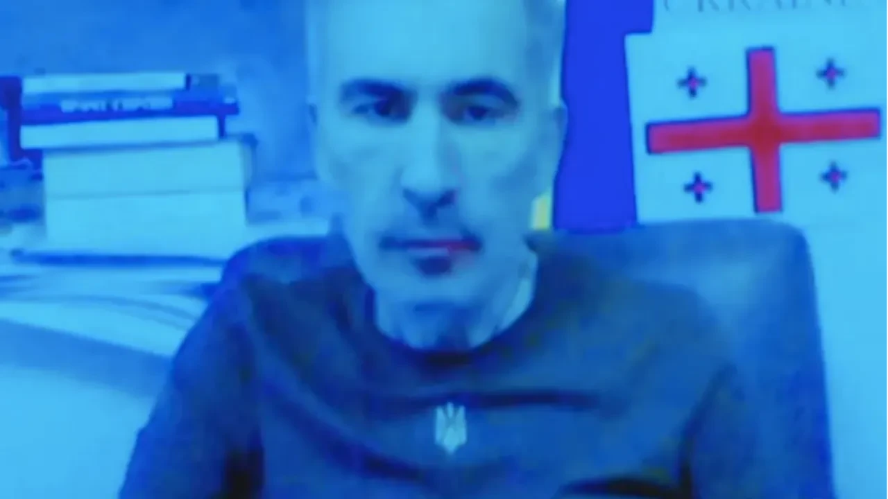 Саакашвили возвращён в тюрьму из больницы после трёх с половиной лет лечения