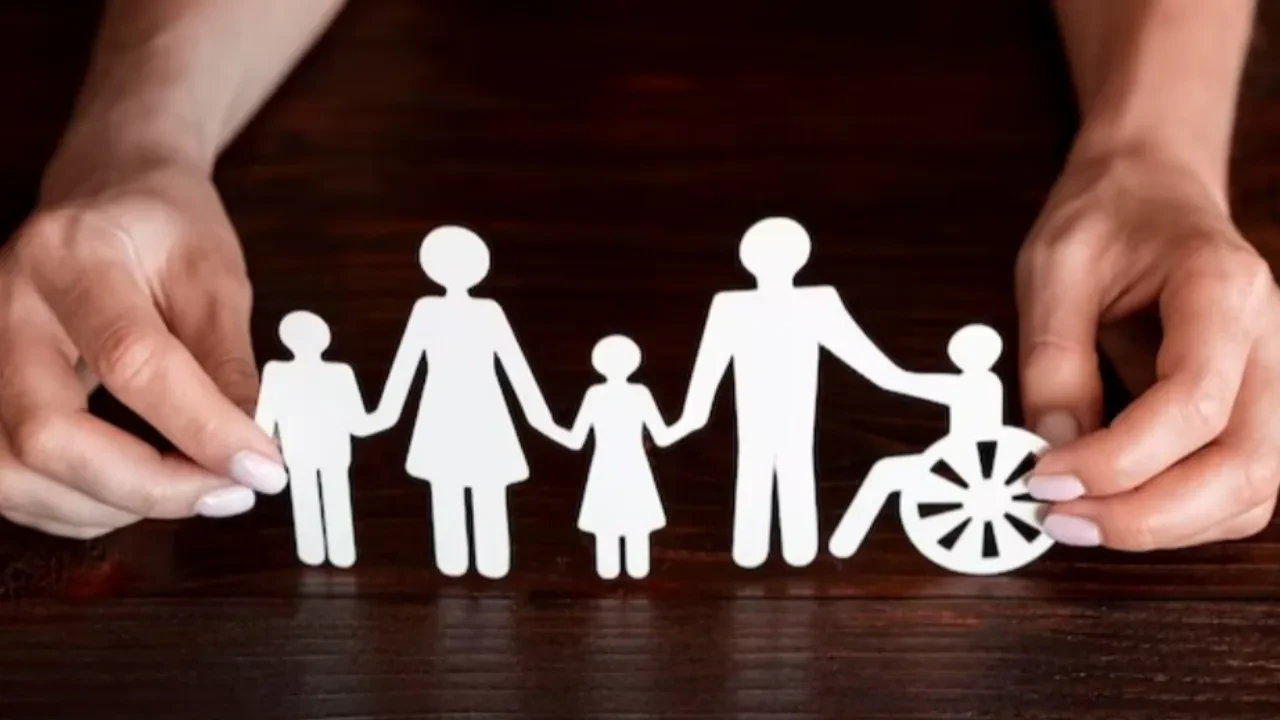 «Государство никого не будет кормить просто так»: Бектенов обозначил новую линию соцподдержки