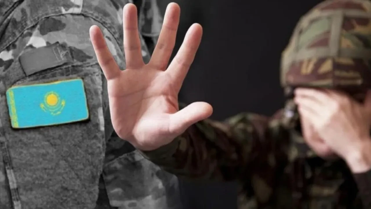 "Соған шыдамай қолымды кестім": Жас сарбаз әскердегі адам шошырлық жайтты айтты