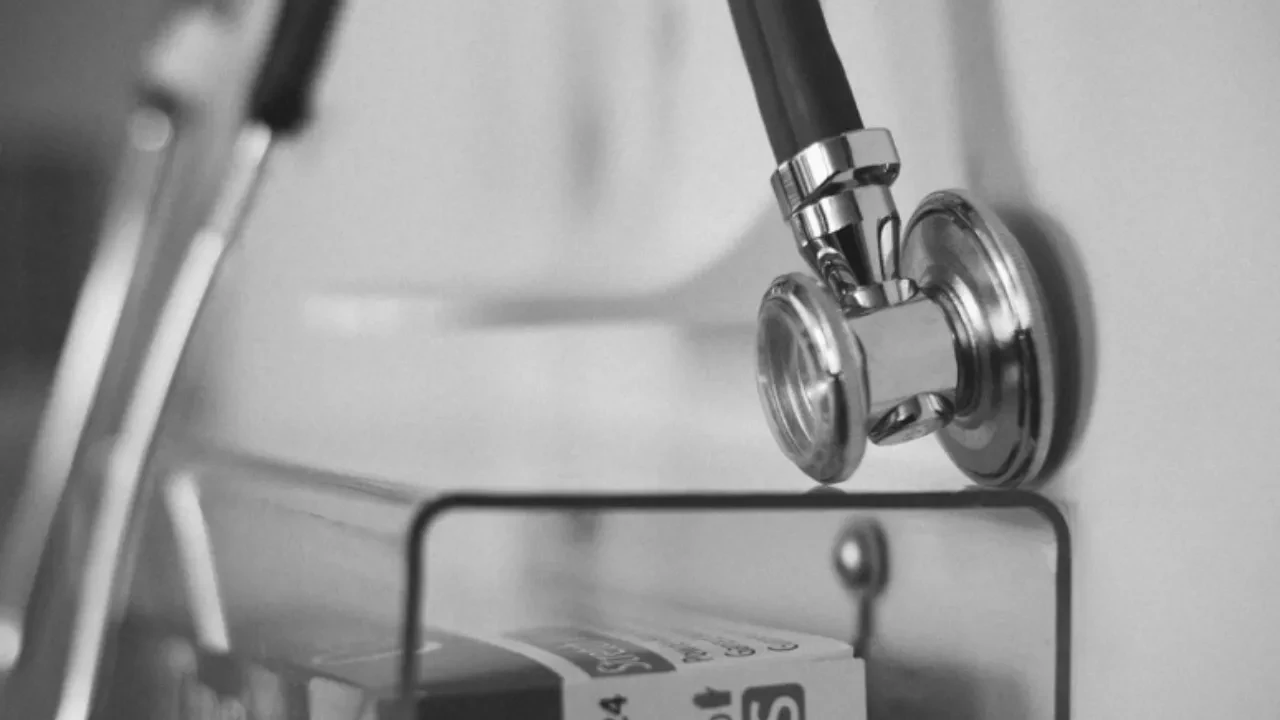 Тело пациента нашли на территории больницы в Акмолинской области