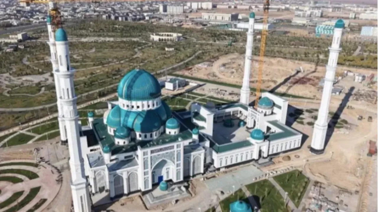 Uzbekistan has nearly completed the construction of a mosque worth 32 billion tenge in Turkestan.