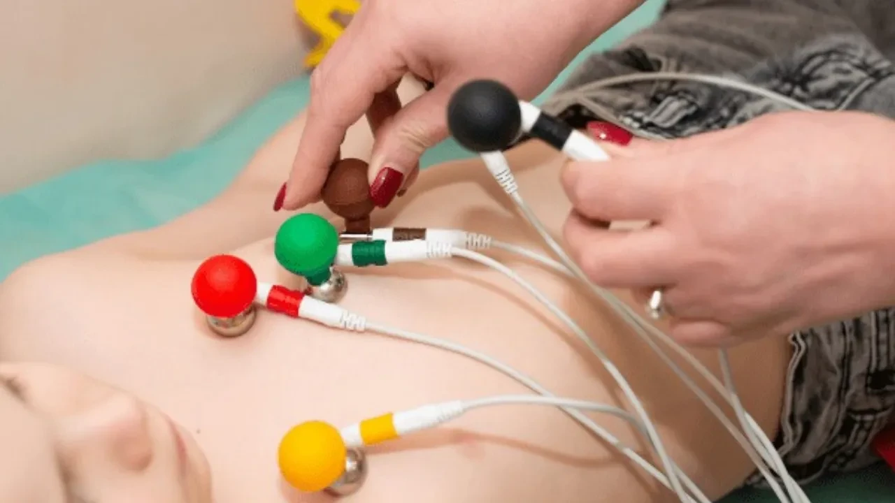 Жеке купальник киген жастар