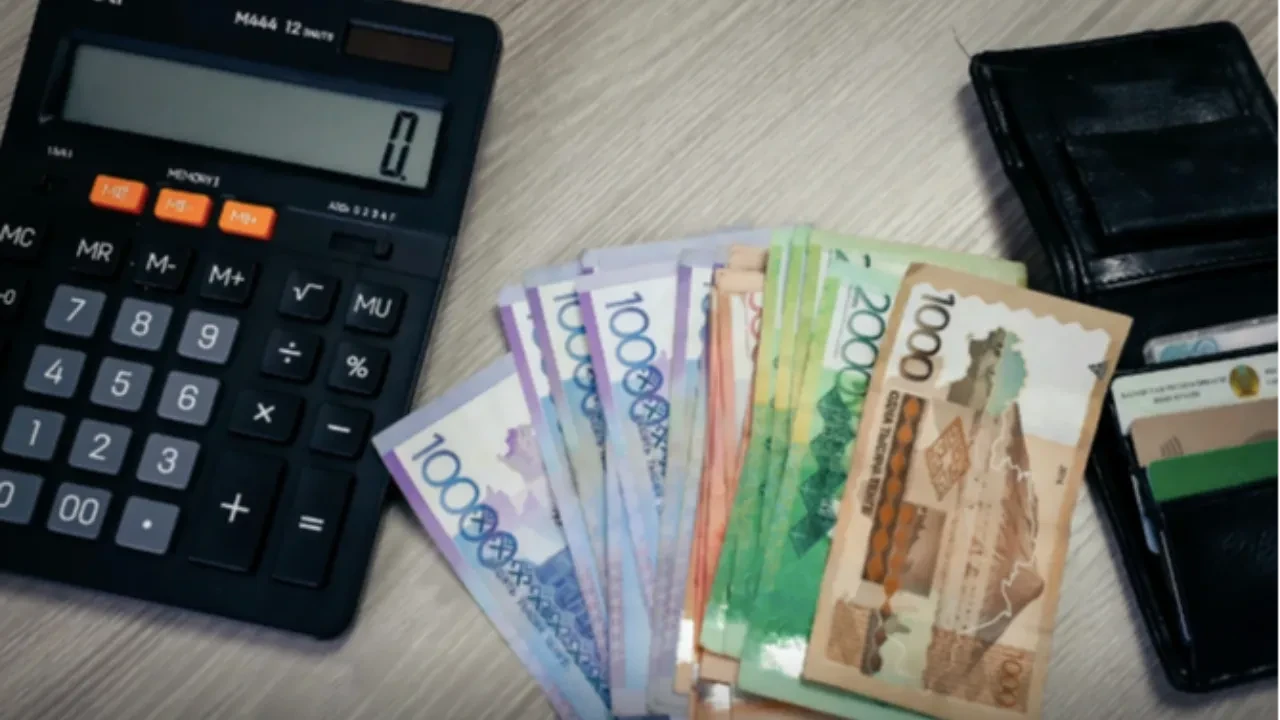 Сколько нужно зарабатывать, чтобы банк одобрил ипотеку в Казахстане в 2025 году