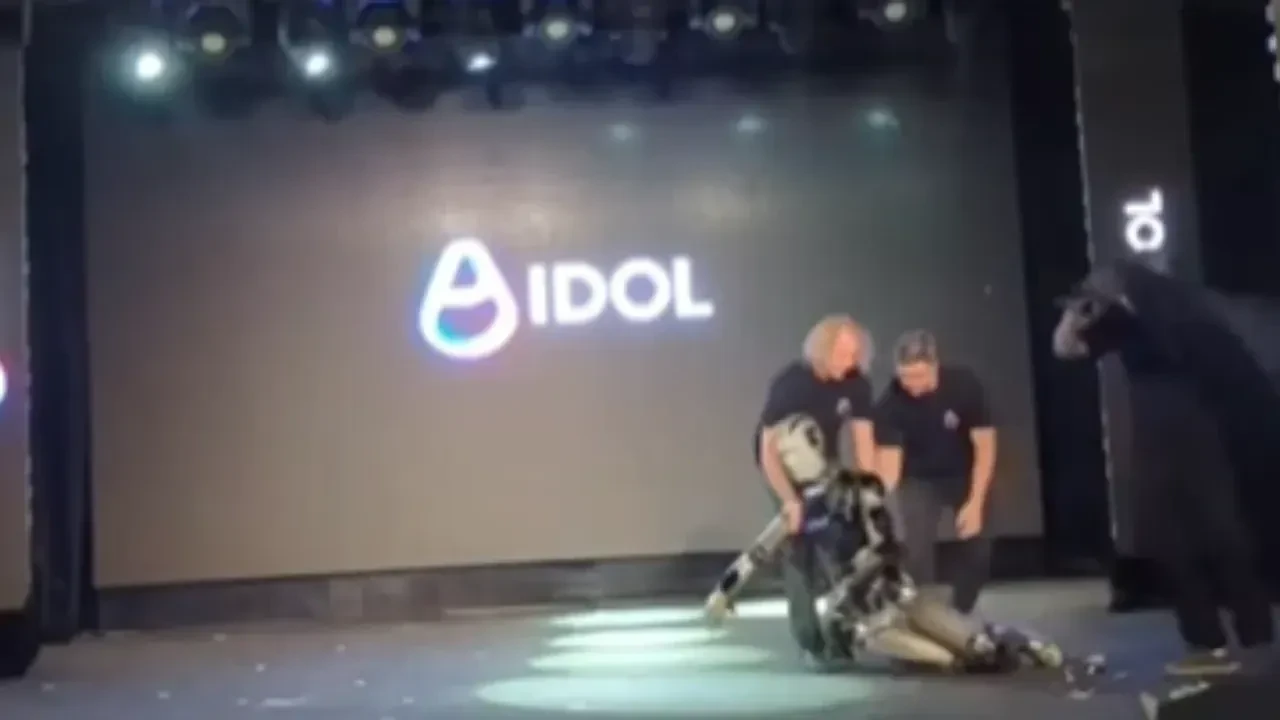 Russia's First Anthropomorphic AI Robot Collapses During Presentation in Moscow.