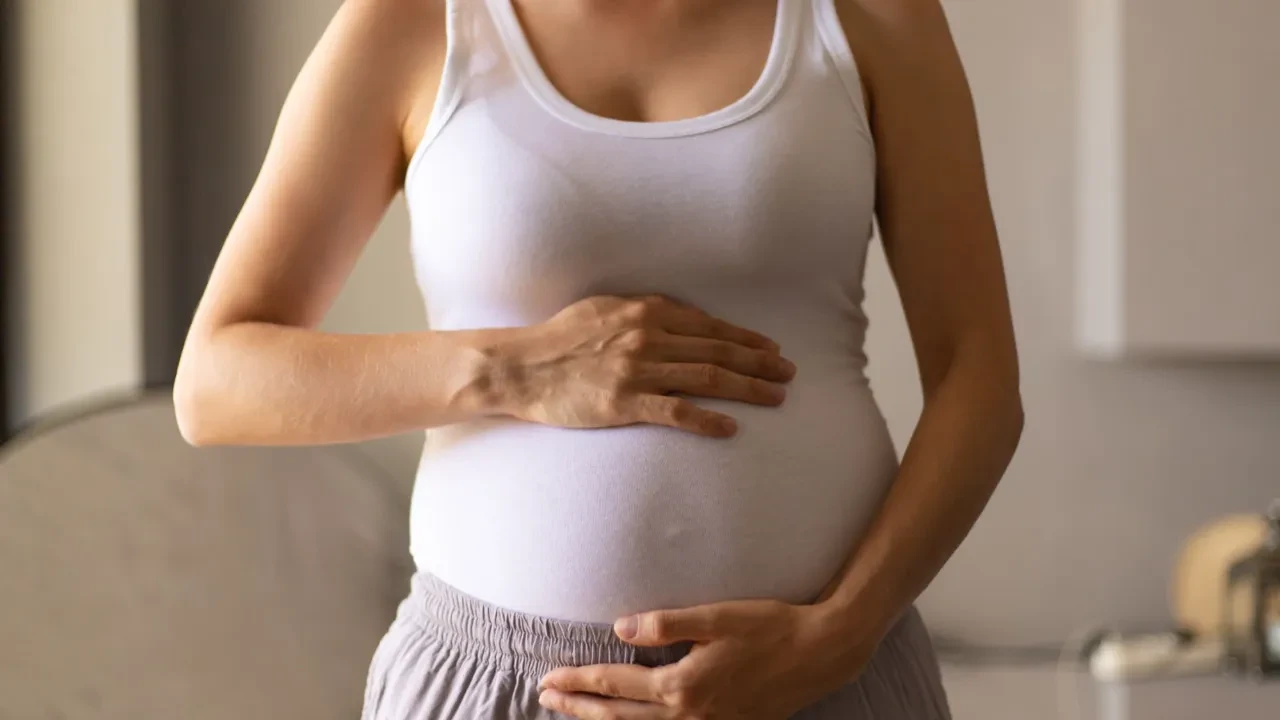 Иностранцам могут запретить суррогатное материнство в Казахстане