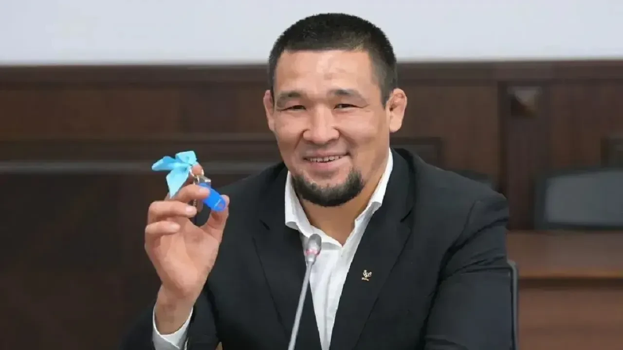 От олимпийского пьедестала к колонии: в Павлодаре осудили известного борца за нападение на солдат