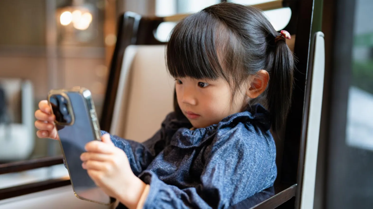 China Tightens AI Regulations to Protect Children