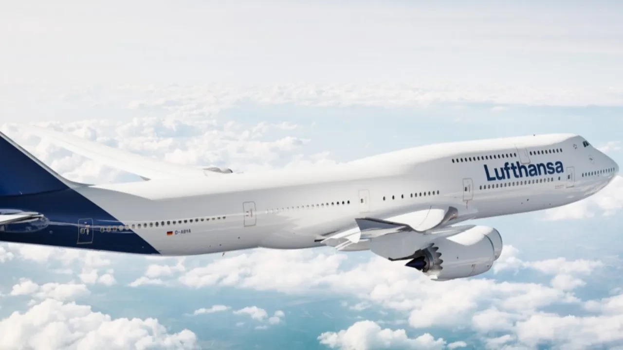 Lufthansa ұшағы Алматыға шұғыл қонды: жолаушы әуе сапары кезінде көз жұмды