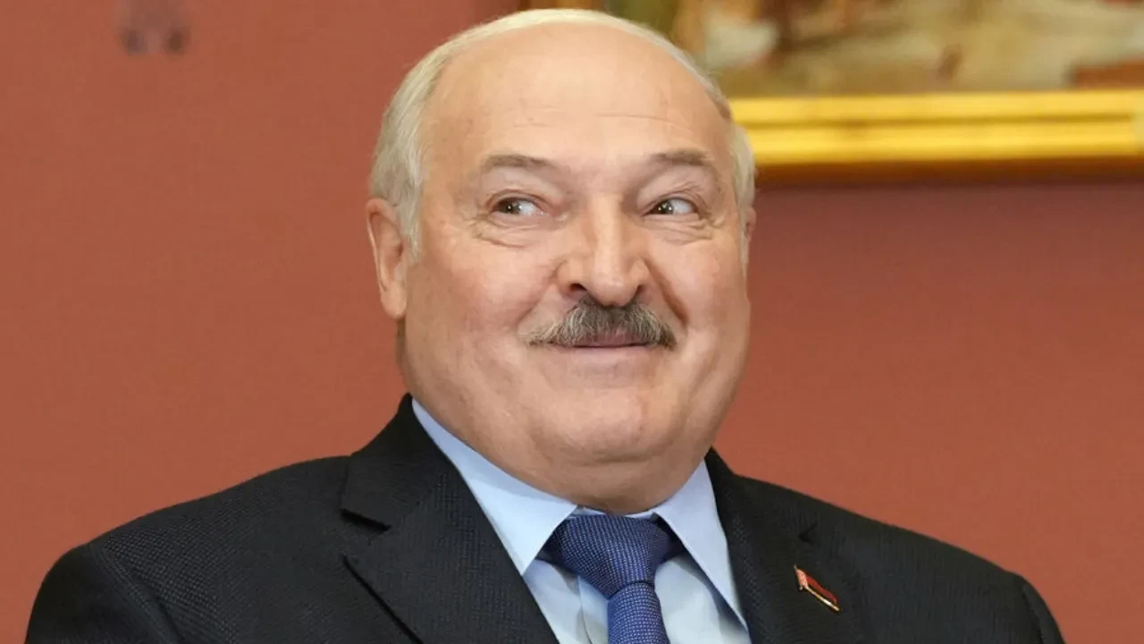 Лукашенко АҚШ өкілінен арықтататын укол сұраған