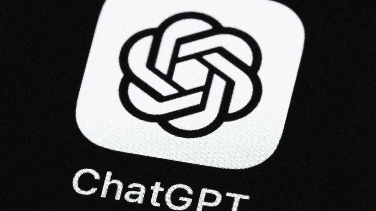 Әлем бойынша ChatGPT істен шықты: OpenAI түсініктеме берді