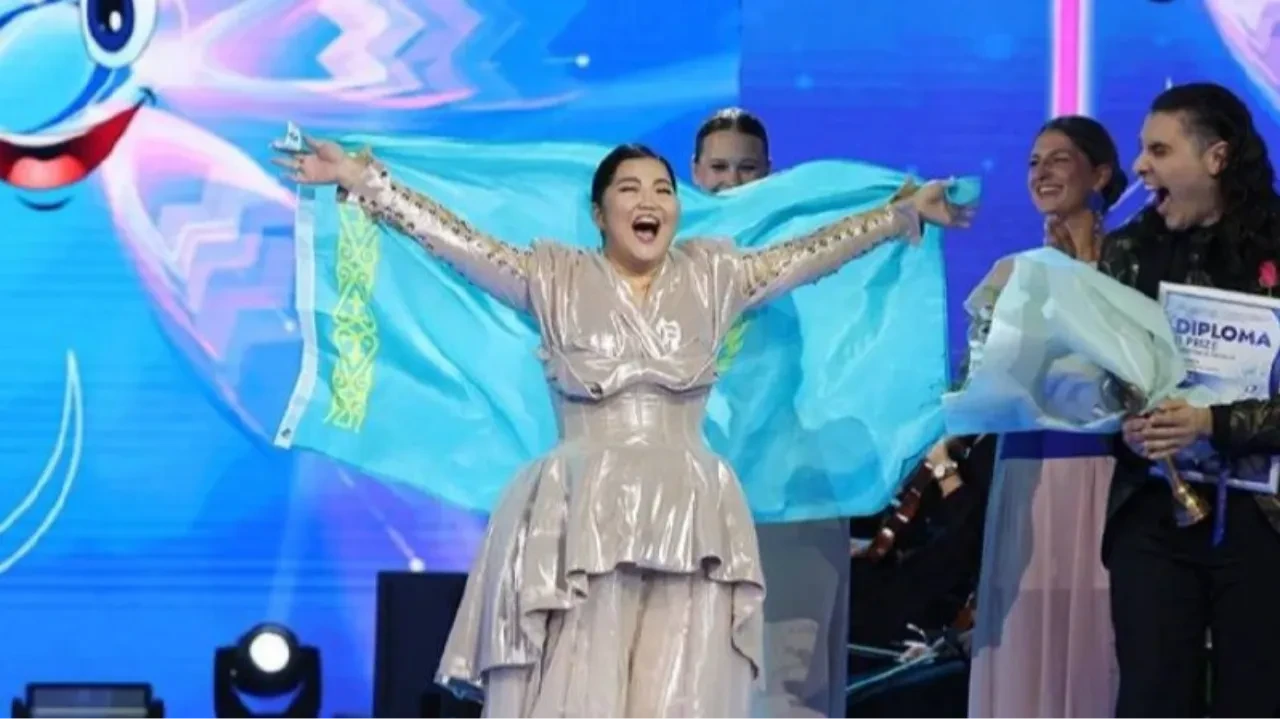 Қазақ әншісі "Славян базарында" Гран-при жеңіп алды!