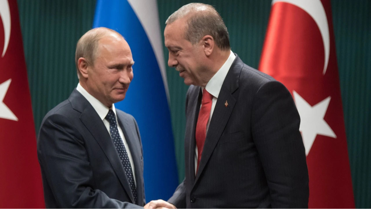 Путин мен Ердоған Украинаға қатысты жағдайды талқылады