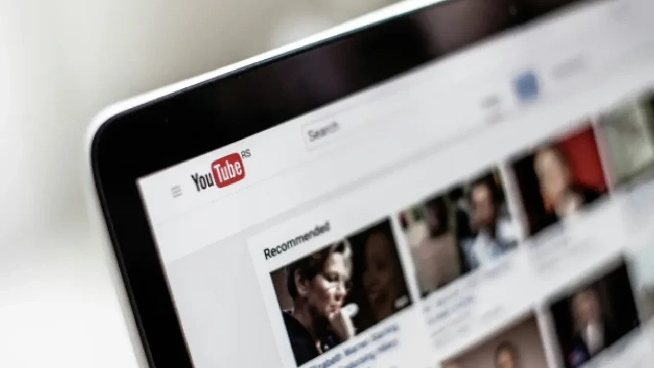 Австралия 16 жасқа дейінгі балаларға YouTube қолдануға тыйым салмақ