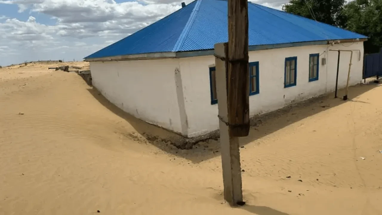 Ақтөбе облысында бес ауылды құм басып жатыр