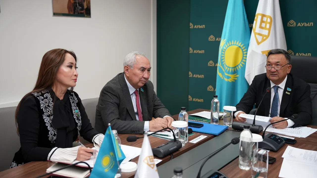 Астанада «Ауыл» партиясының республикалық активі Президент Жолдауын талқылады