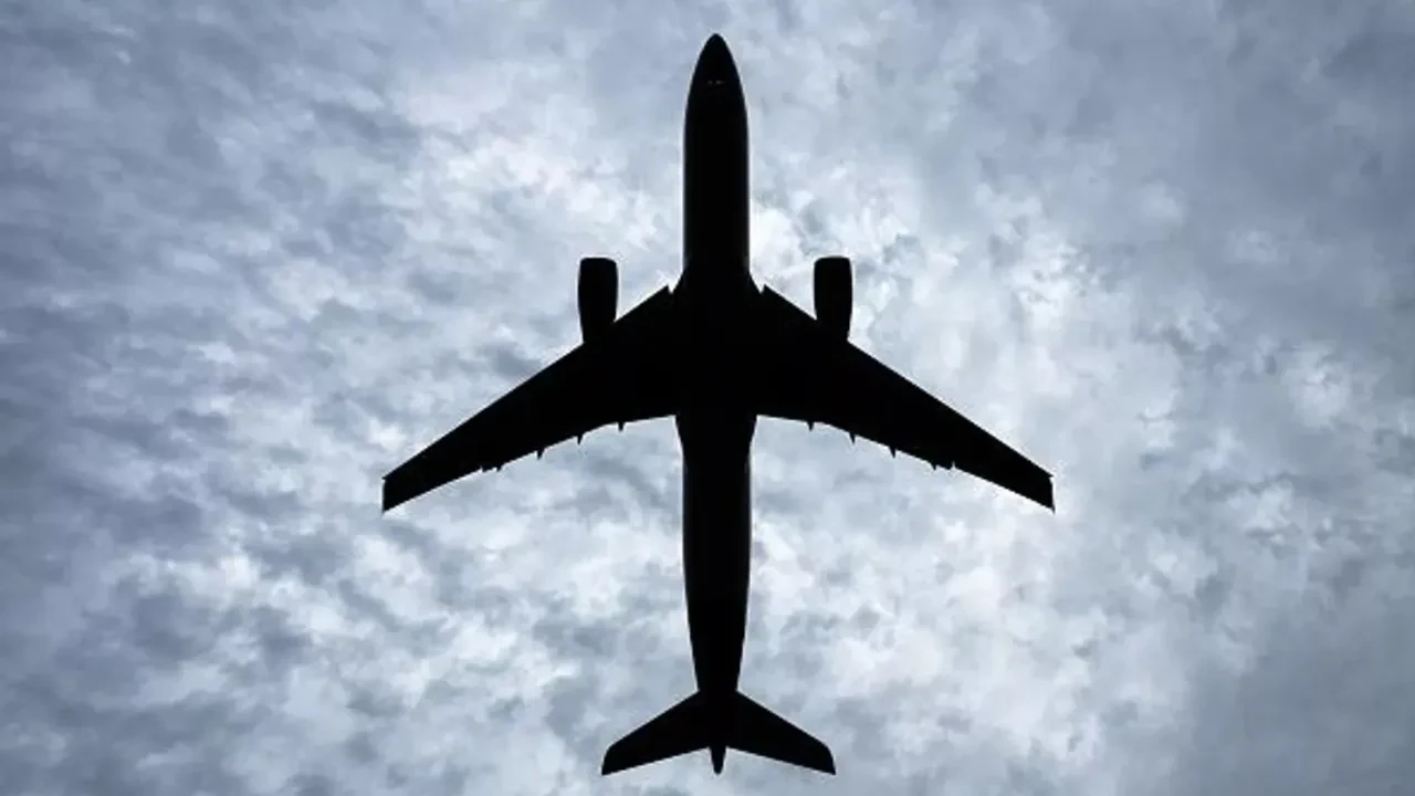 Kazakhstan’s Aviation Market Struggles: More Passengers, Fewer Planes