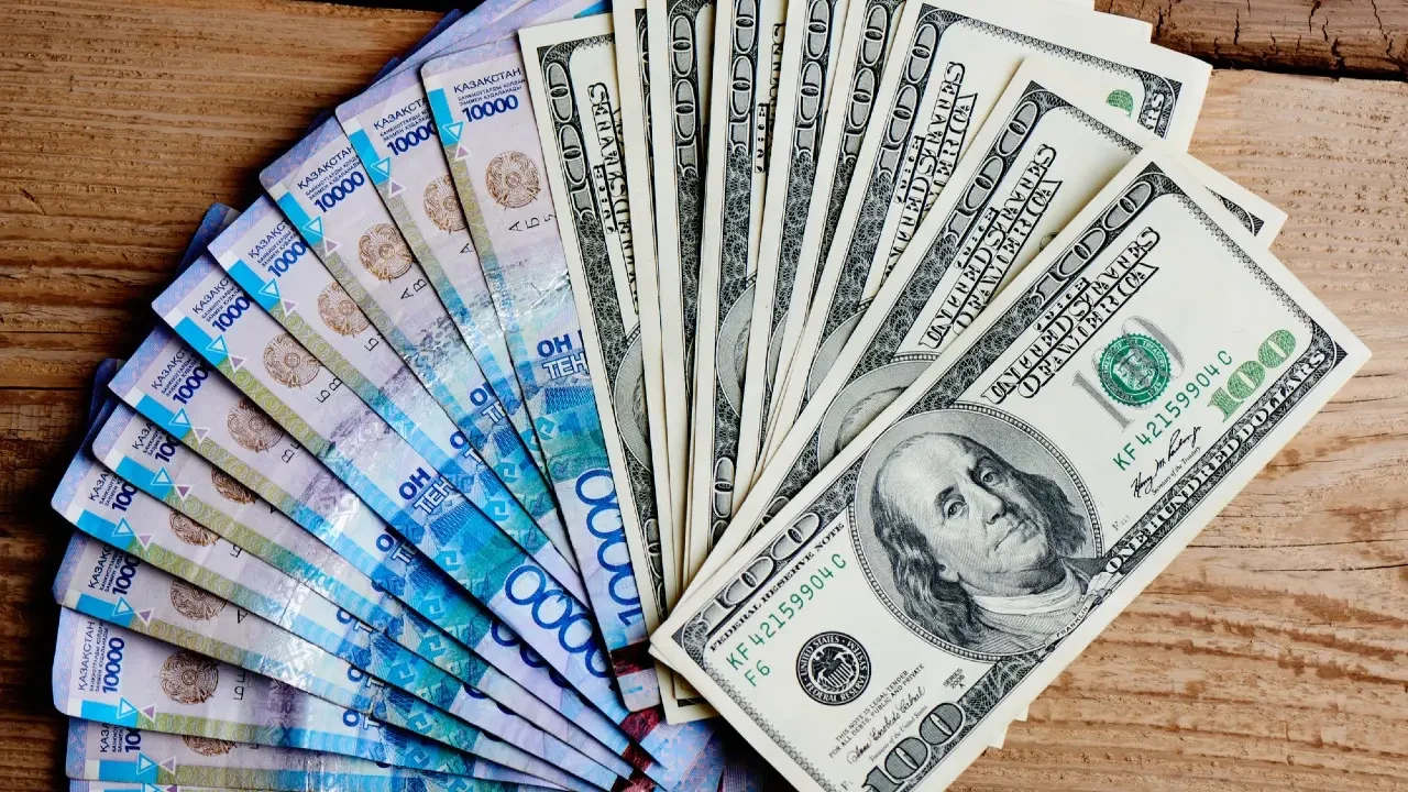 Қырғызстанға баратын қазақстандықтардың назарына: Ақша айырбастау ережесі қиындады