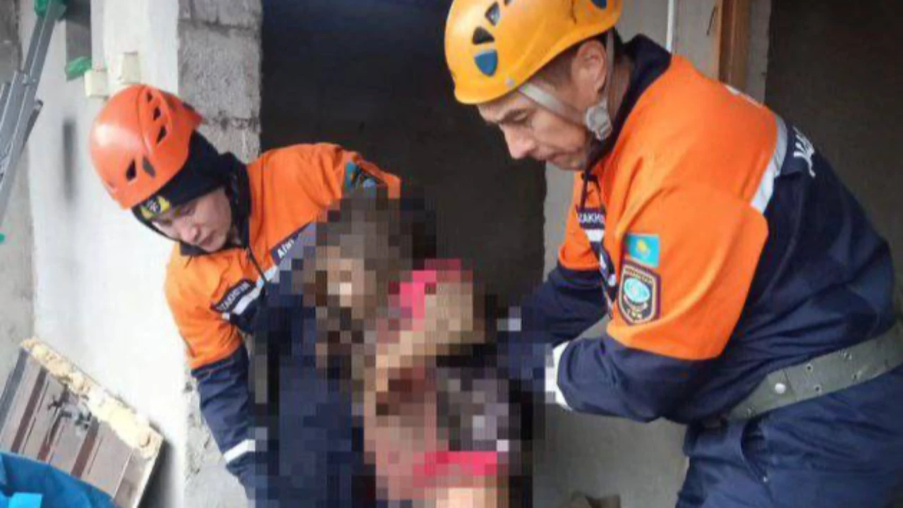 Жамбыл облысында 11 жастағы қыз әжетхана шұңқырына құлап кетті