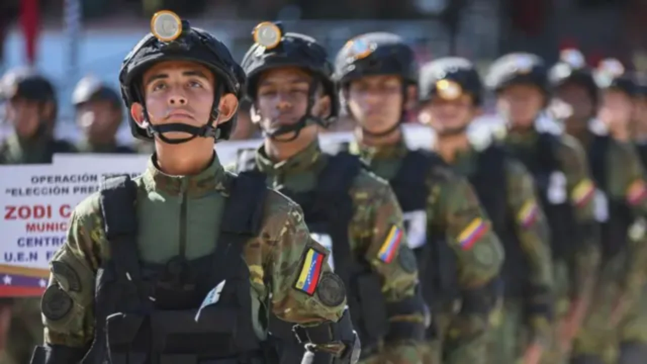 Венесуэла готовится к возможной атаке США и мобилизует более 4 млн человек