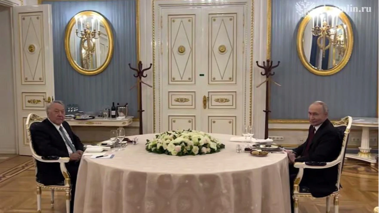 Путин Назарбаевпен неге кездесті? Тоқаев себебін ашып айтты