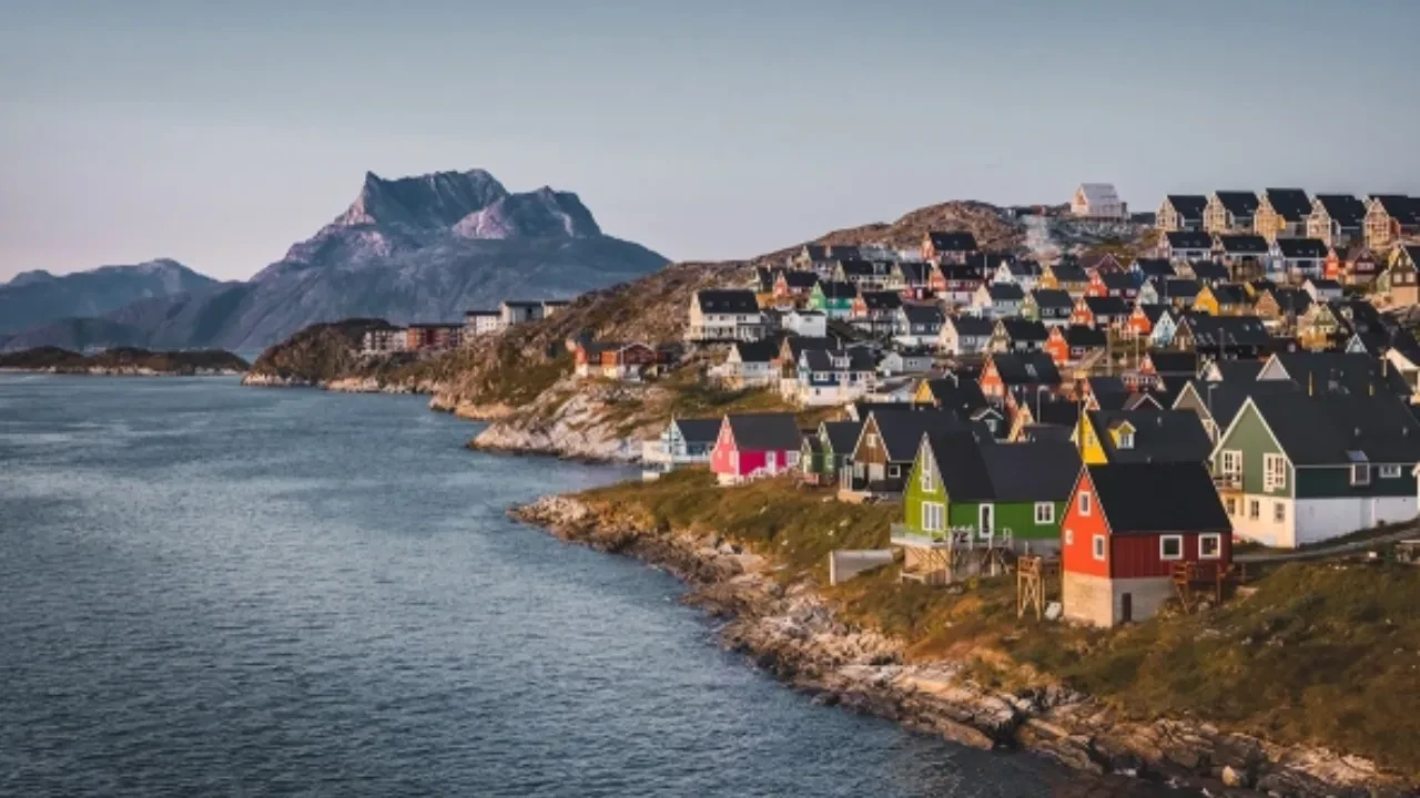 Купить или захватить: Трамп рассматривает силовой контроль над Гренландией