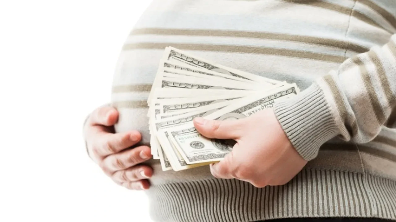 Қазақстанда суррогат аналардың шетелдіктерге бала тууына тыйым салынбақ