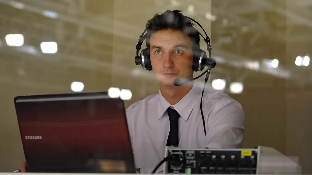 Ресейлік комментатор қазақстандық балаларды балағаттады