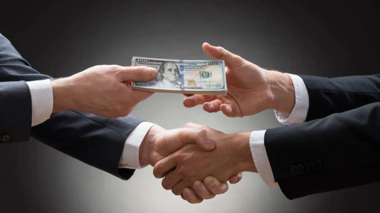 Жемқорлықпен күрес: ҰҚК бір жылда 16 миллиард теңгені бюджетке қайтарды!