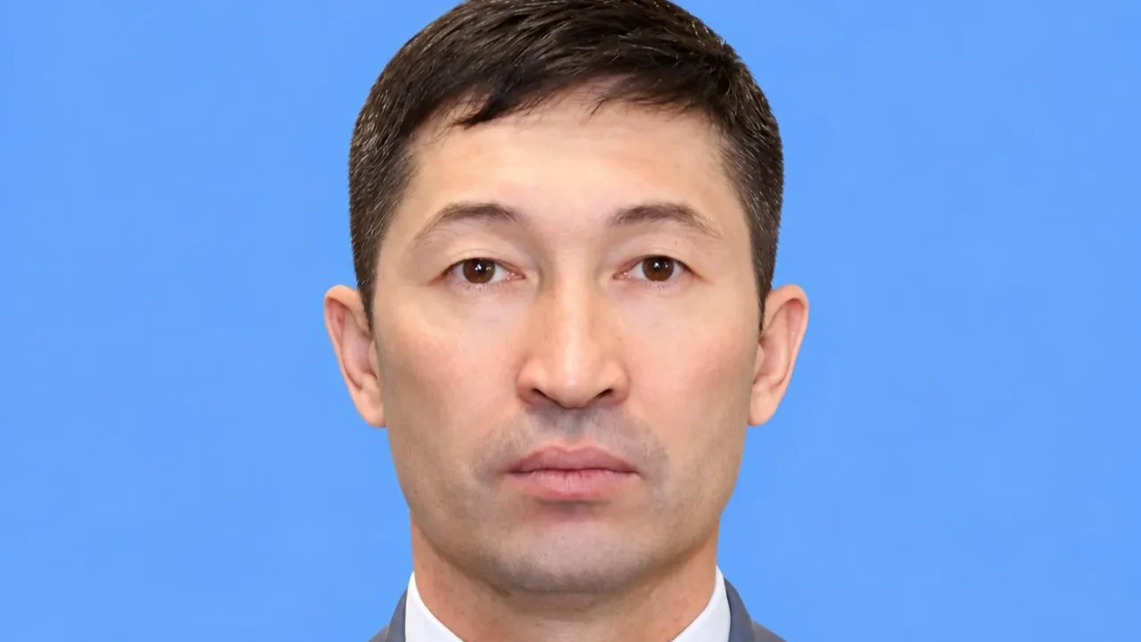 Тоқаев Қарулы Күштер Бас штабының жаңа бастығын тағайындады
