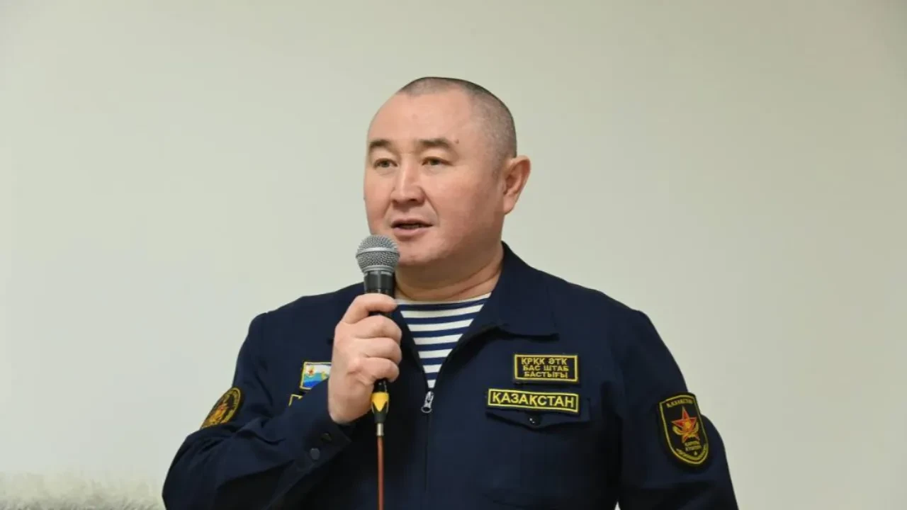 Каспийдегі трагедия: бұрынғы Әскери-теңіз күштерінің бас қолбасшысы қамауға алынды
