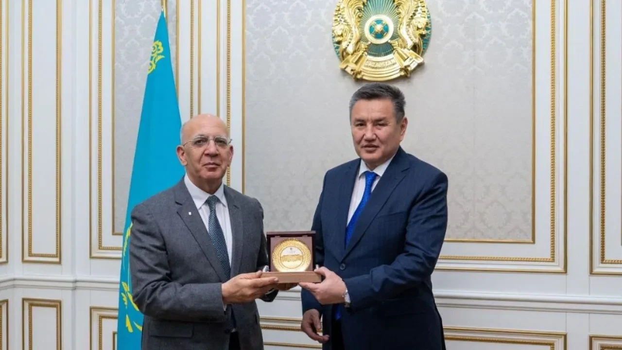 ШҚО әкімдігі мен Назарбаев Университеті өңір өнеркәсібінің ғылыми әлеуетін арттыру жөнінде келіссөз жүргізді