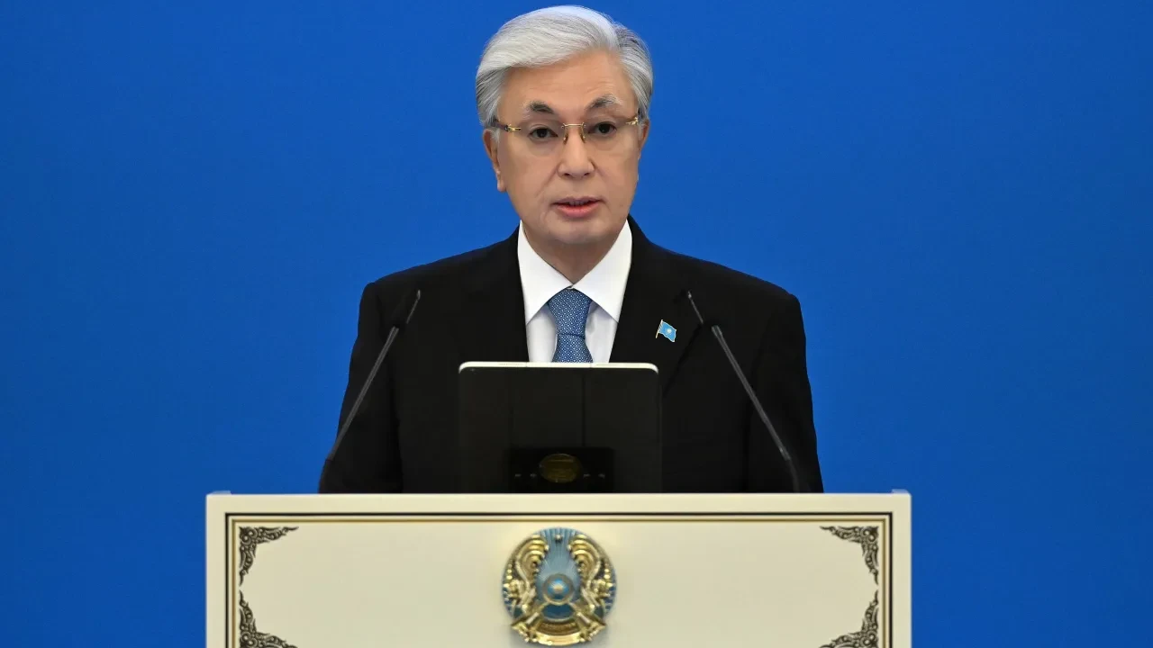 Тоқаев: Кейбір әлеуметтік жеңілдіктер жымқыру негізінде беріліп жатыр