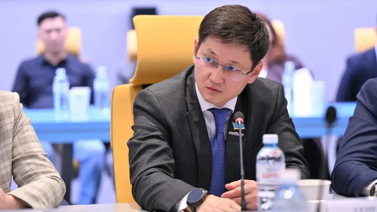 Құрылтай IT мамандарын жасанды интеллект бойынша ұсыныс беруге шақырды