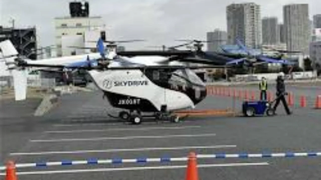 В Токио впервые запустили летающую машину