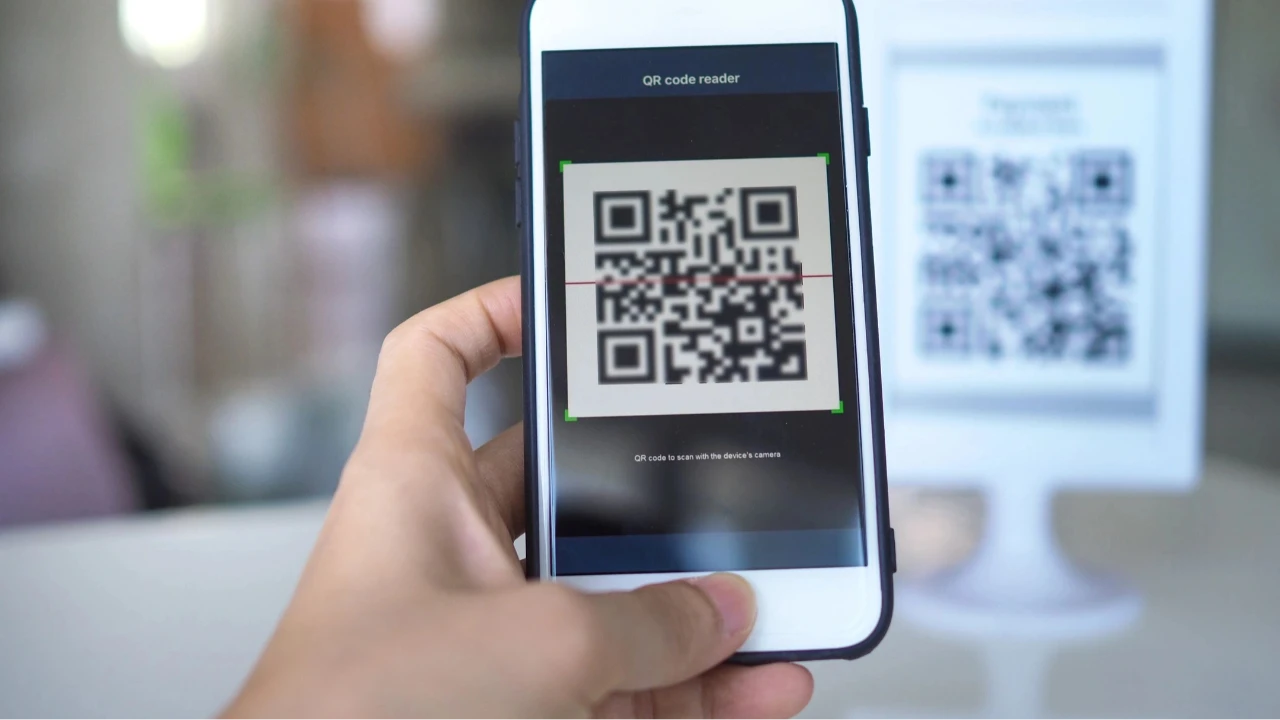 Қазақстандықтар шетелде QR арқылы төлем жасай алады