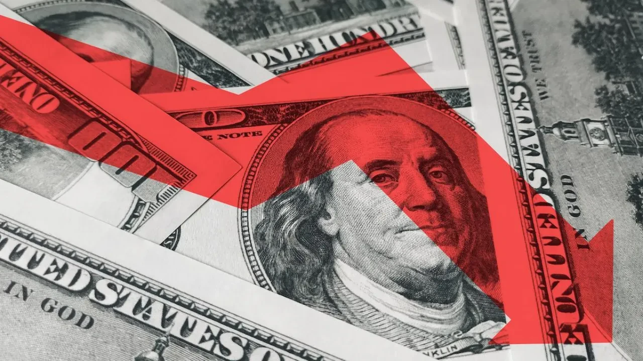 Доллар бағамы 500 теңгеден төмендеді