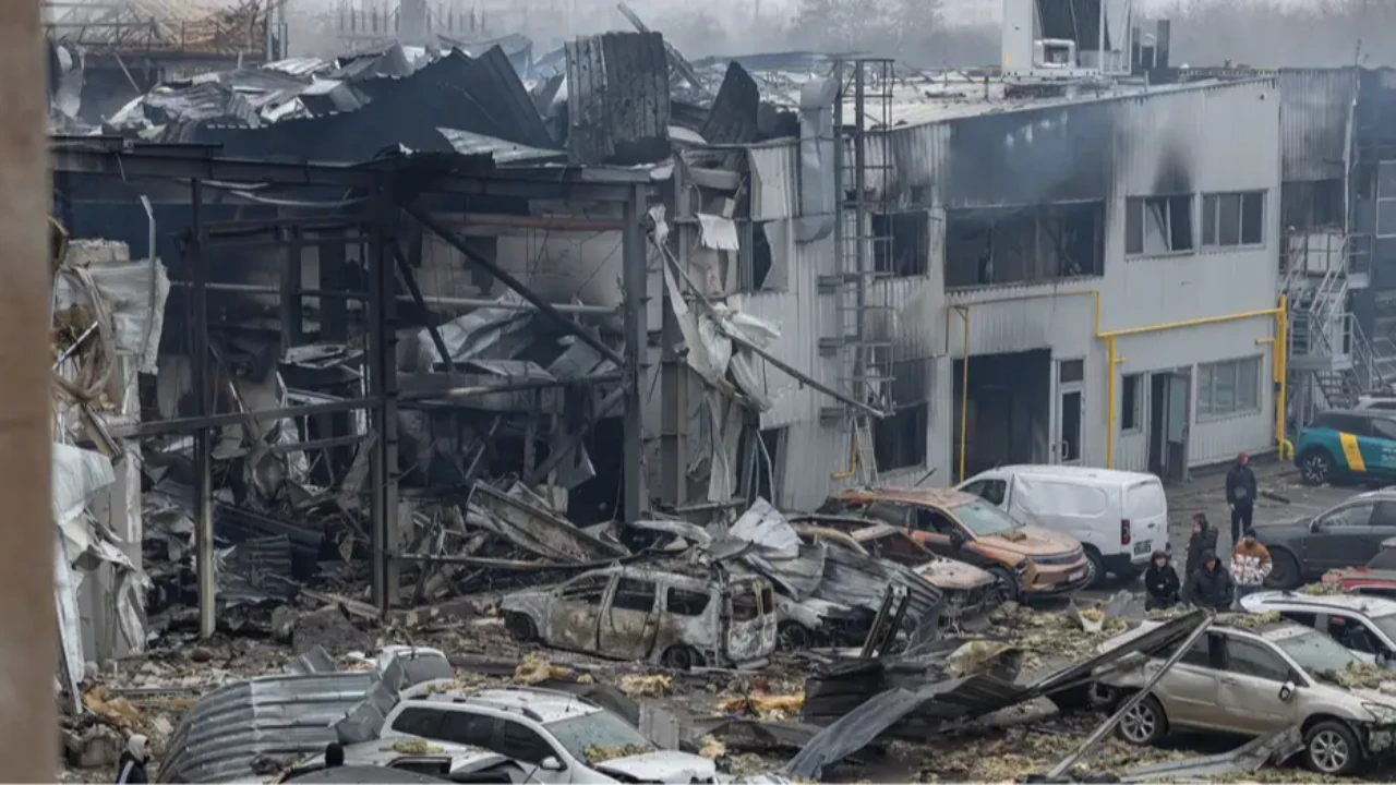 Украинаға соғыстан кейінгі қалпына келтіру үшін 588 млрд доллар қажет болады