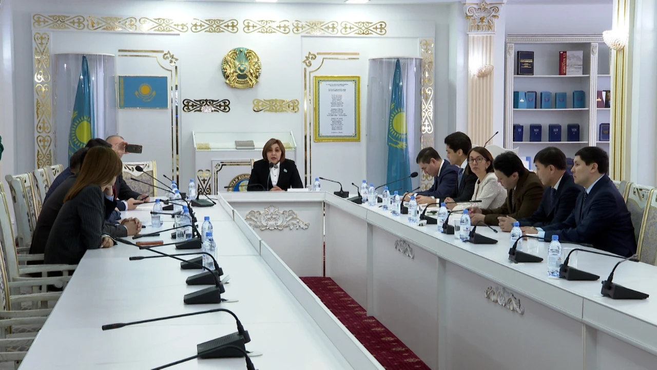 Астанада Конституциялық реформа – 2026 аясында сөз бостандығы мен ақпараттық жауапкершілік мәселелері талқыланды