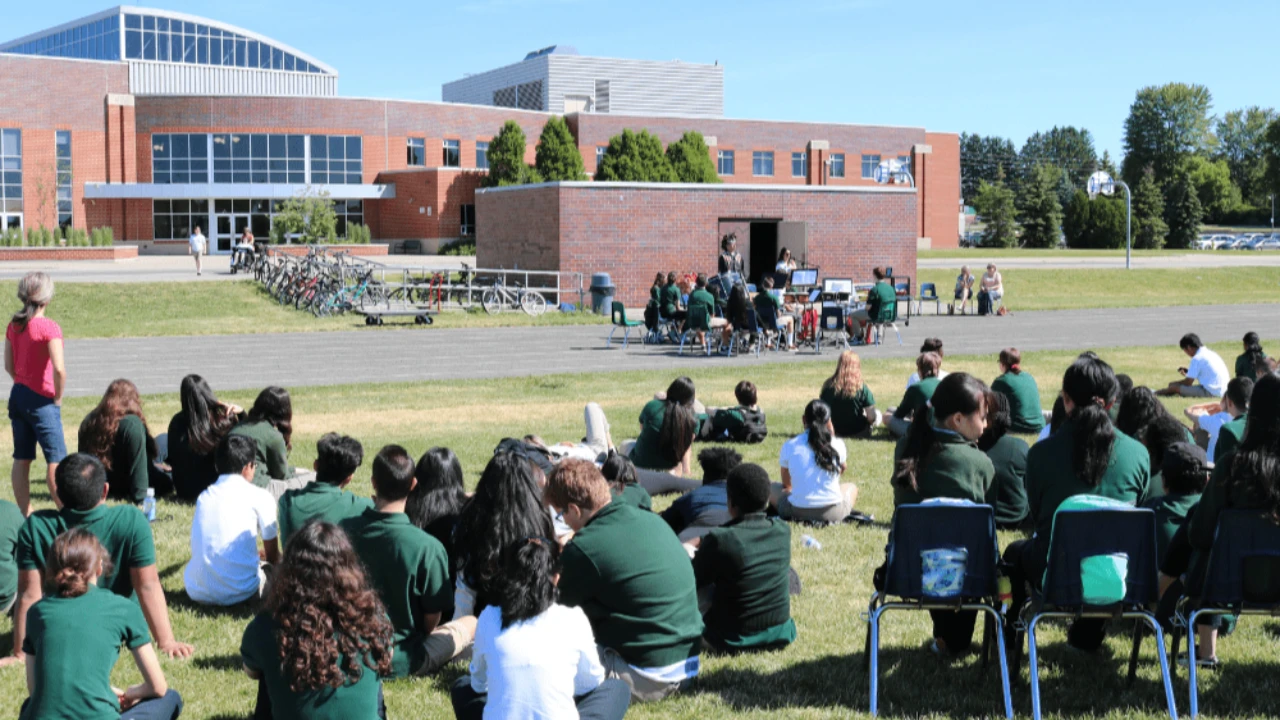 Канада мектебіндегі жаппай атыс: 10 адам қаза тауып, 25 тұрғын жараланды