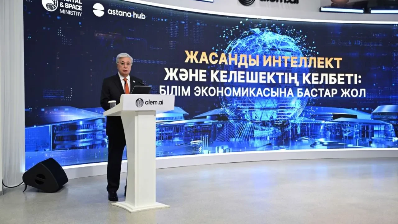 Главный по цифровизации в Казахстане не смог найти точных ответов на вопросы Токаева