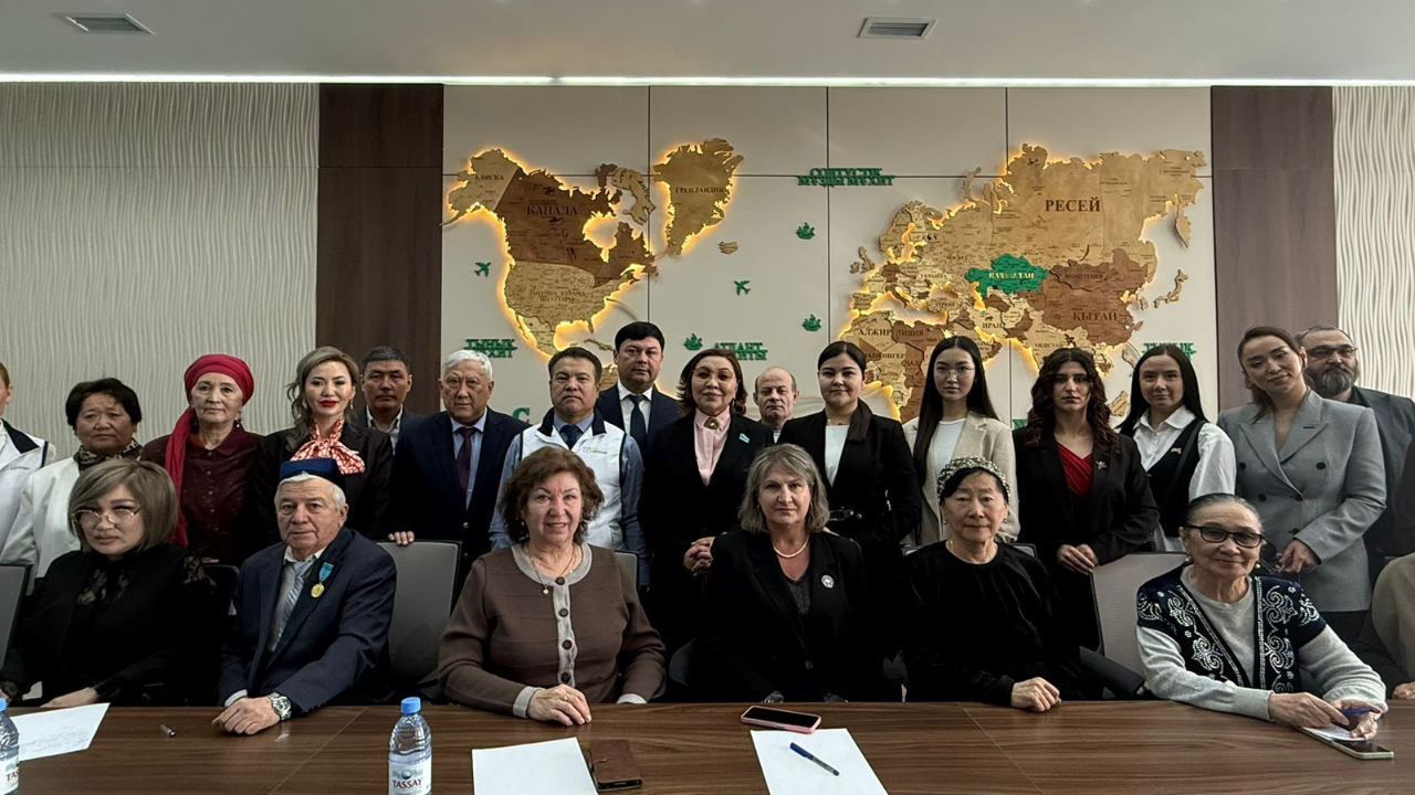 Сенатор Бибігүл Жексенбай этномәдени бірлестіктермен кездесті