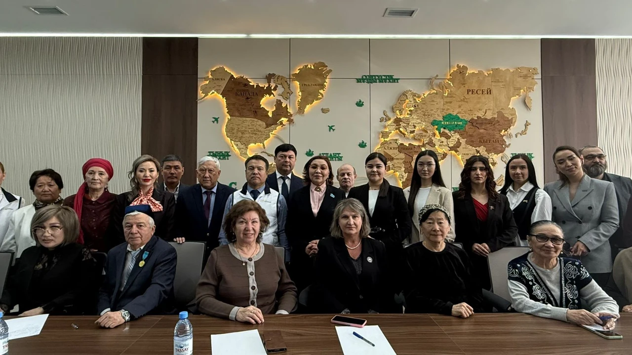 Сенатор Бибігүл Жексенбай этномәдени бірлестіктермен кездесті