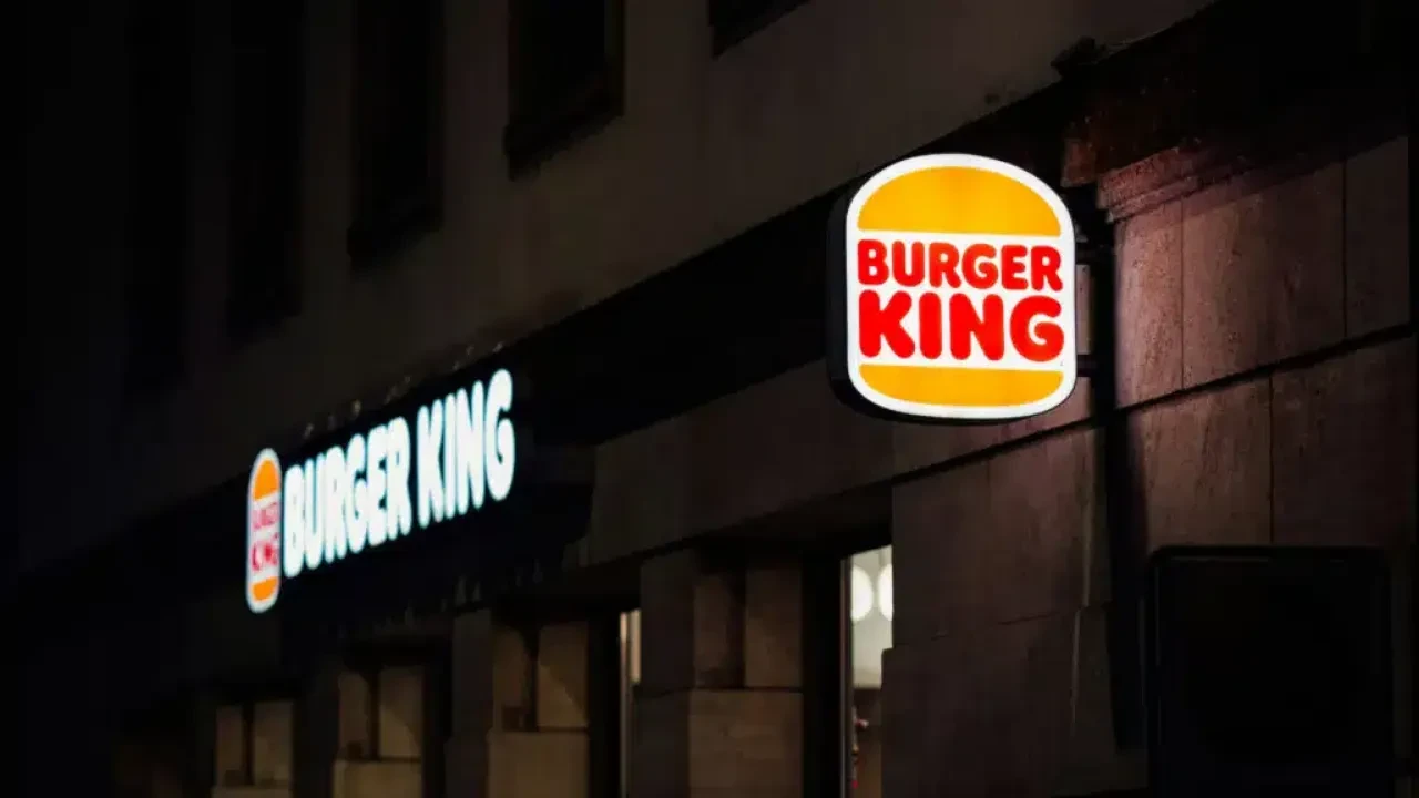 «Қазақстанды қорлаған»: Burger King-тегі даудан соң басшылар қызметінен қуылды
