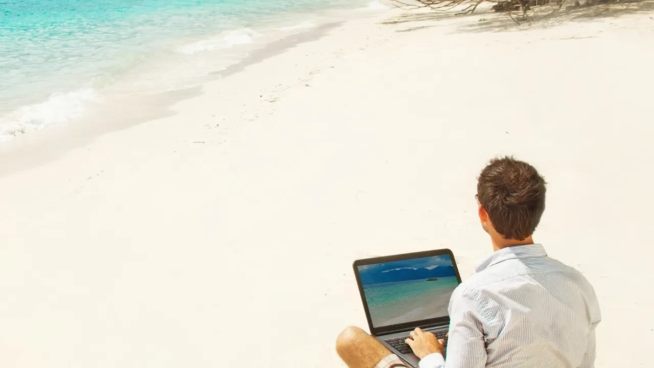 В Астане интернет-мошенница обманула жителей почти на 8 миллионов тенге