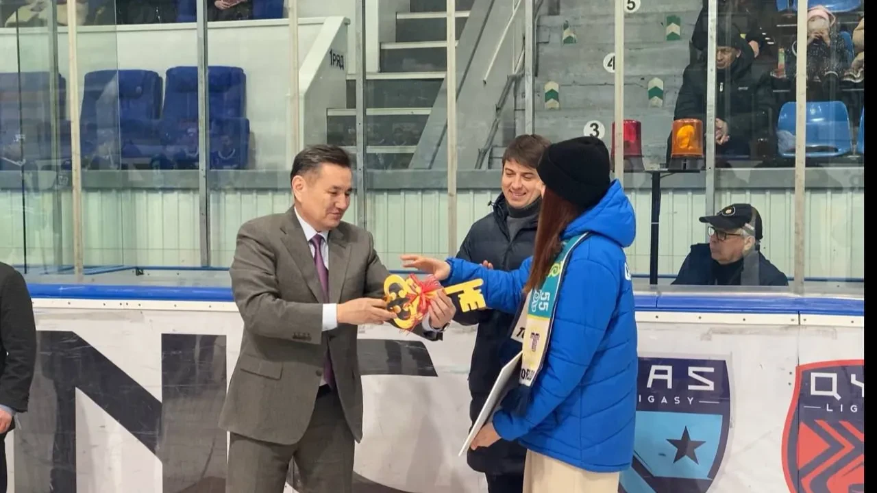 ШҚО әкімі Сурдлимпиада чемпионына пәтер сыйлады
