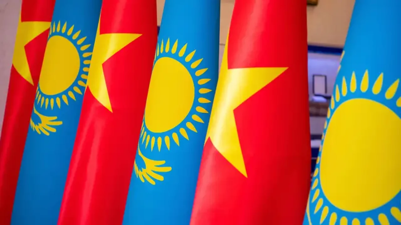 Қазақстан мен Вьетнам әуе қатынасын кеңейтіп, тауар айналымын арттырмақ
