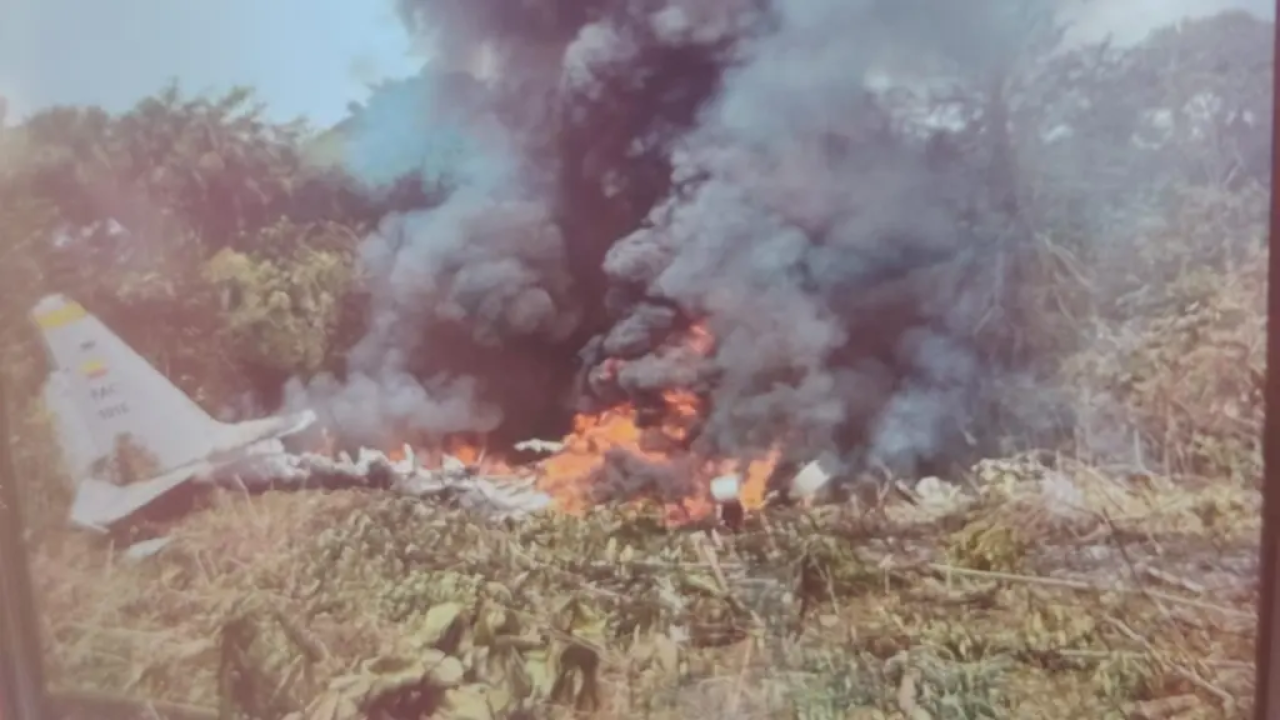 Колумбияда 114 әскери қызметкері бар ұшақ апатқа ұшырады