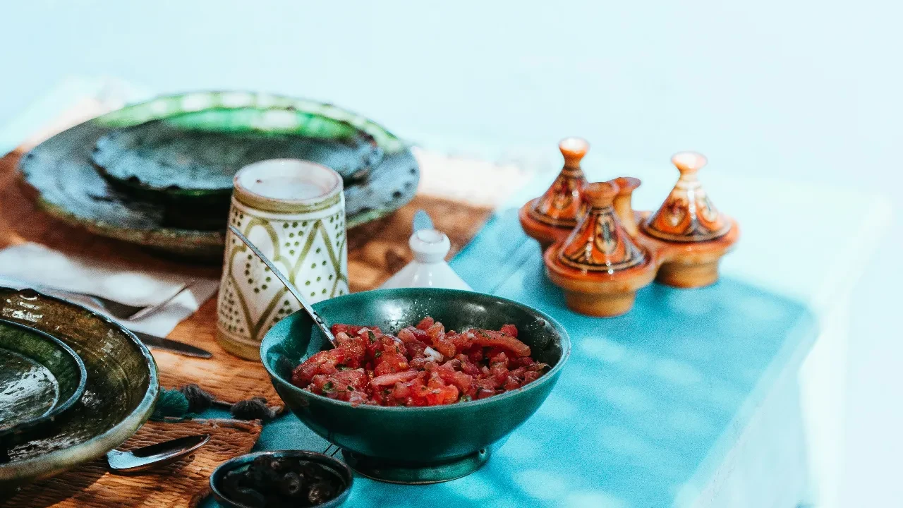 Касым-Жомарт Токаев поздравил казахстанцев с праздником Ораза айт