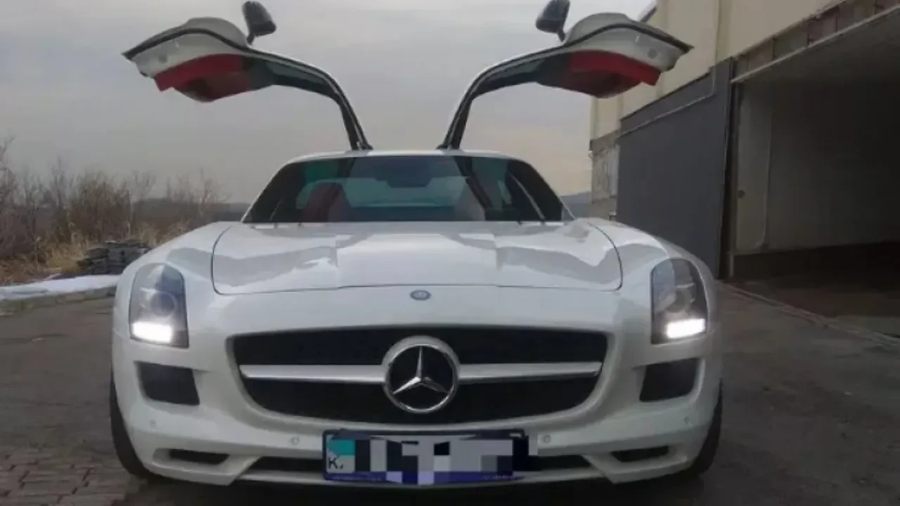 Депутат Абенов предложил сажать уличных гонщиков на 15 лет